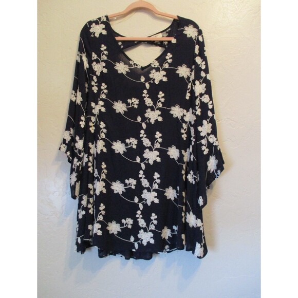 UMGEE Dresses & Skirts - Umgee Womens Sz S Navy Blue Embroidered Gauze Trapeze Dress Floral Angel Sleeve